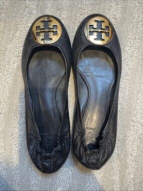 Tory Burch Black Leather Ballet Flats with Gold Logo Medallion